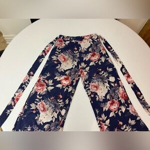 2/$20 - Gorgeous Blue & Pink Lock & Key Floral Wide Palazzo Style Flowy Pants